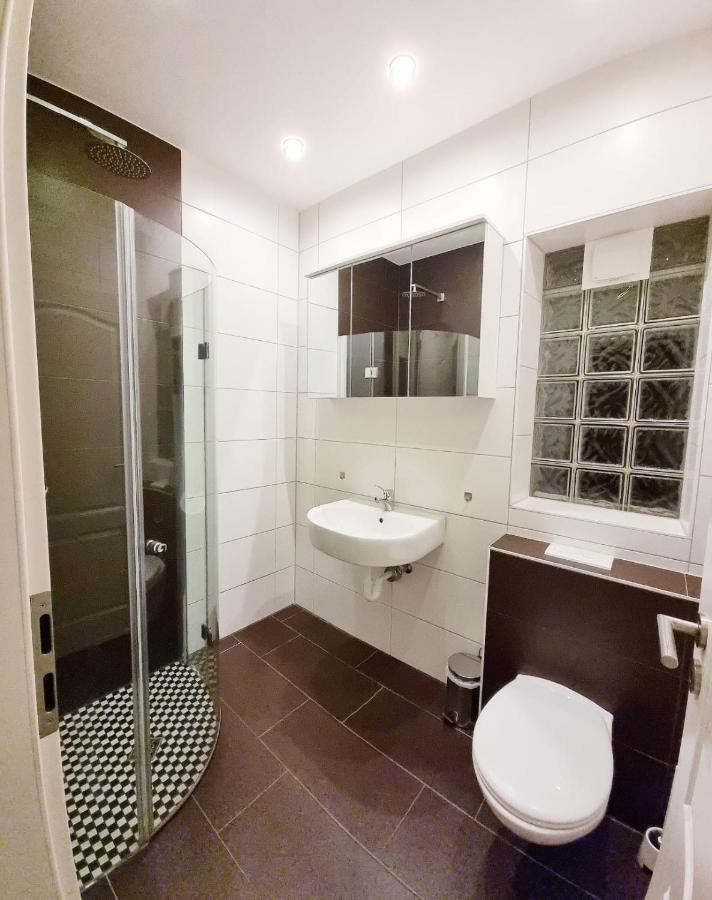 Gemuetliches J&L Apartment Nahe Des Hauptbahnhofes บาเดน-บาเดน ภายนอก รูปภาพ