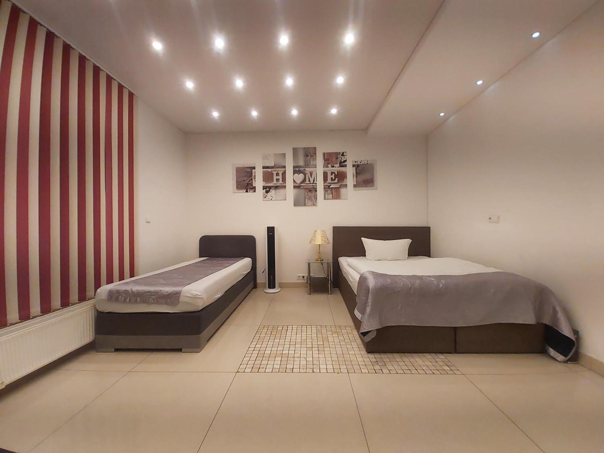 Gemuetliches J&L Apartment Nahe Des Hauptbahnhofes บาเดน-บาเดน ภายนอก รูปภาพ