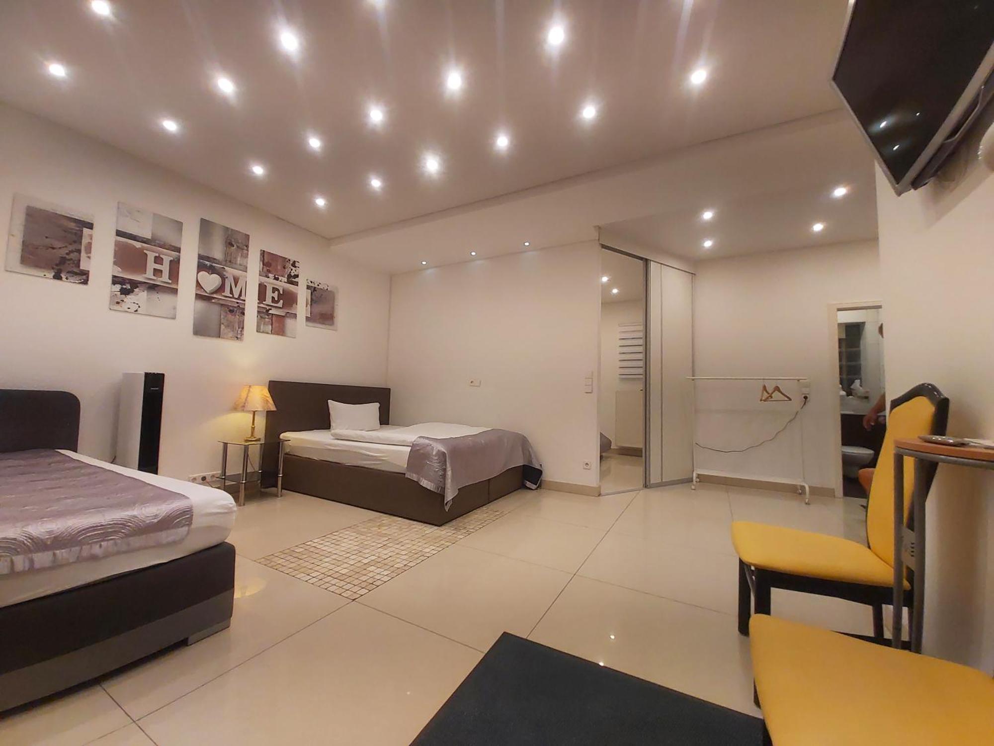 Gemuetliches J&L Apartment Nahe Des Hauptbahnhofes บาเดน-บาเดน ภายนอก รูปภาพ